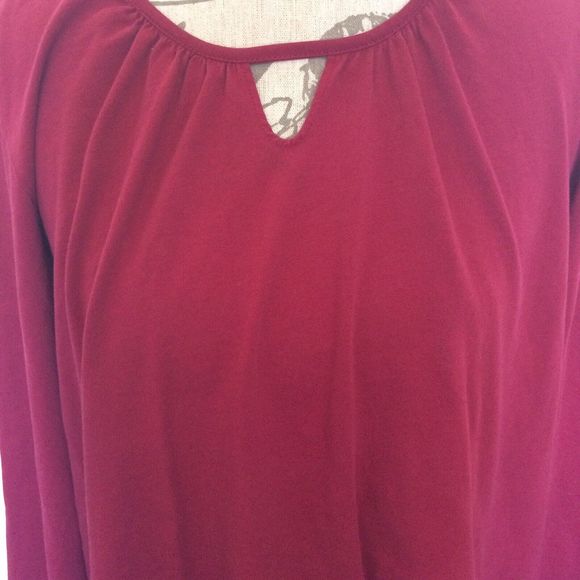 Liz Claiborne Woman Size 2X Red Blouse Keyhole Neck Pleated Long Sleeve Cotton - Picture 4 of 11